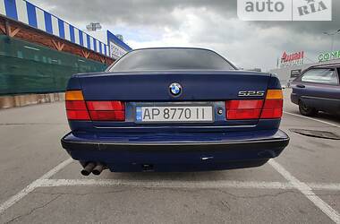 Седан BMW 5 Series 1989 в Запорожье