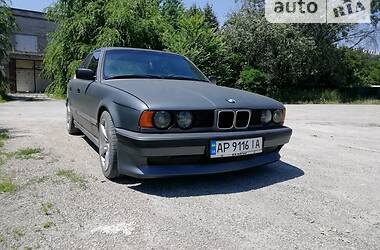 Седан BMW 5 Series 1988 в Запоріжжі