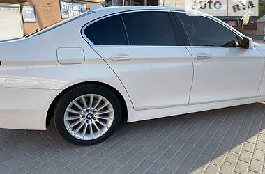 Седан BMW 5 Series 2011 в Новоселице