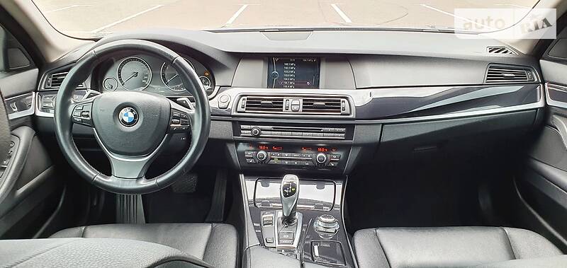 Седан BMW 5 Series 2011 в Львові
