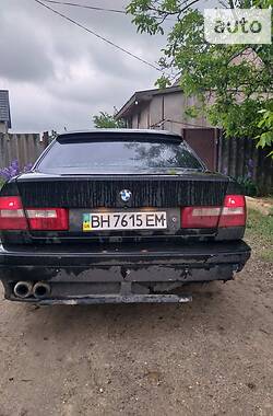 Седан BMW 5 Series 1992 в Білгороді-Дністровському