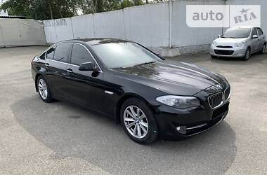 Седан BMW 5 Series 2012 в 
