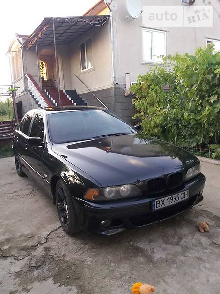 Седан BMW 5 Series 2000 в Новоднестровске