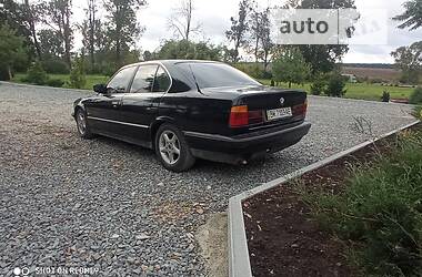 Седан BMW 5 Series 1988 в Городенке