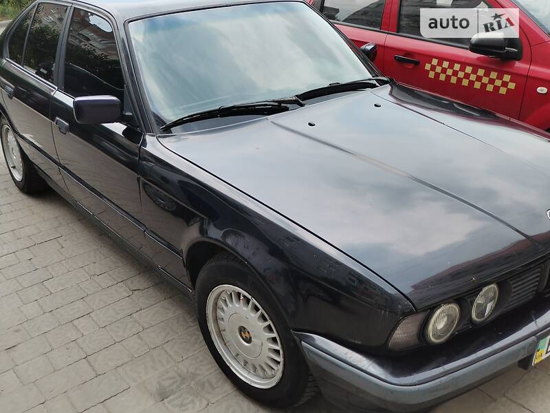 Седан BMW 5 Series 1991 в Львове