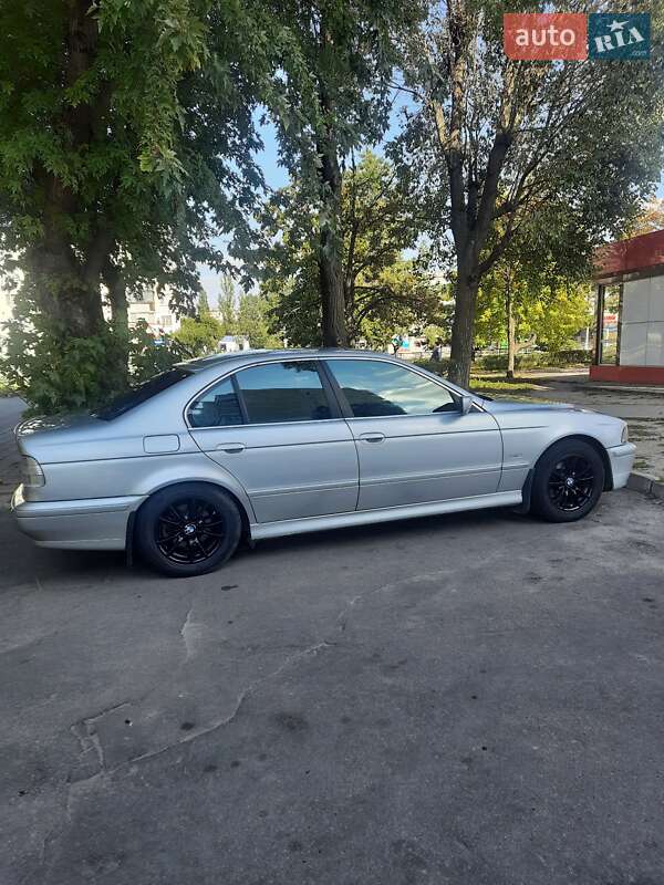 BMW 5 Series 1999