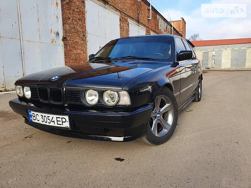 Седан BMW 5 Series 1991 в Дрогобыче