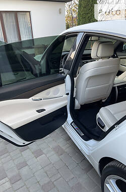 Седан BMW 5 Series 2013 в Черноморске