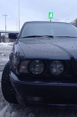 Седан BMW 5 Series 1995 в Львові