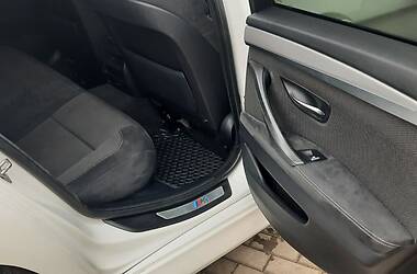 Седан BMW 5 Series 2012 в 