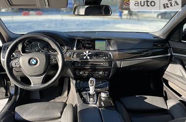 Седан BMW 5 Series 2015 в Ужгороде