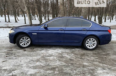 Седан BMW 5 Series 2015 в Киеве