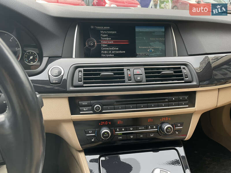 Седан BMW 5 Series 2015 в Киеве