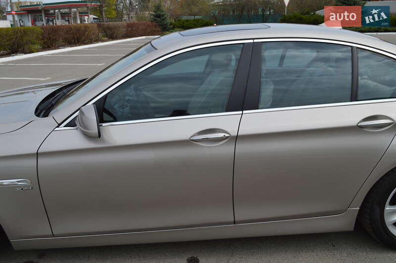 Седан BMW 5 Series 2012 в Полтаві