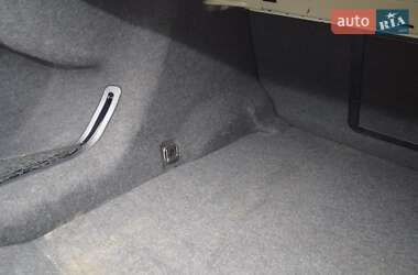 Седан BMW 5 Series 2012 в 