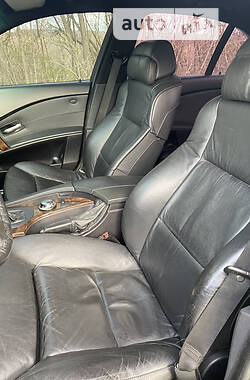 Седан BMW 5 Series 2005 в 