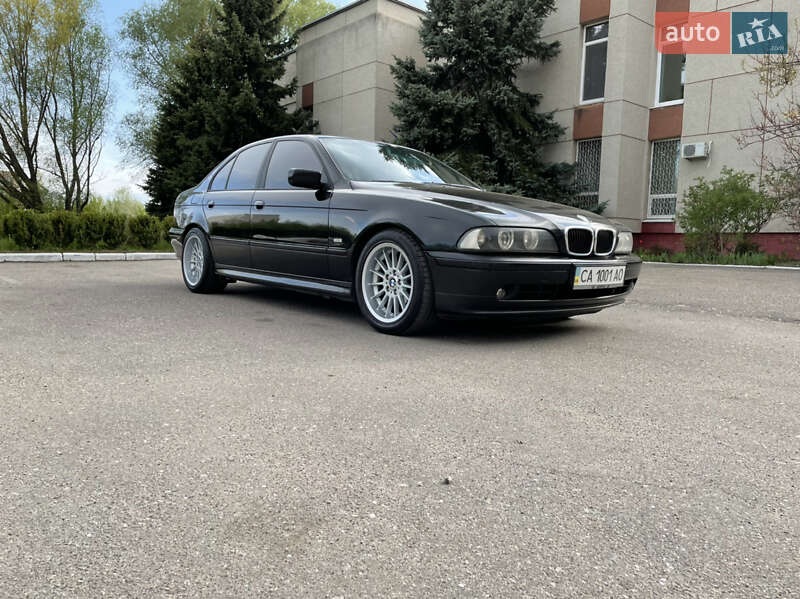 Седан BMW 5 Series 2002 в Шполе
