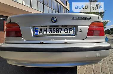 Седан BMW 5 Series 2000 в Днепре