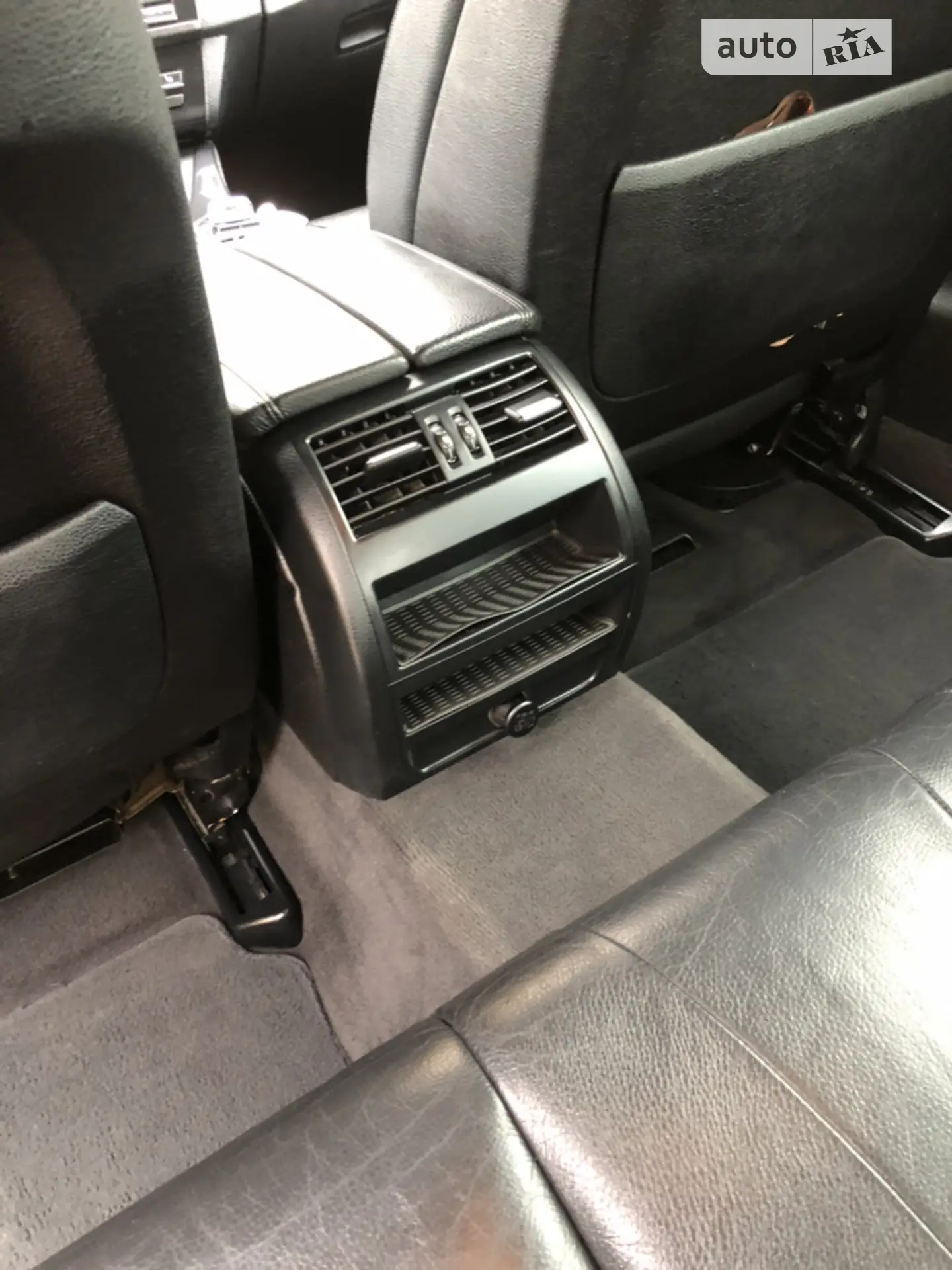 2012 BMW 5er - мініатюра 21