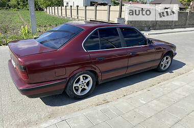 Седан BMW 5 Series 1990 в Львове