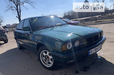 Седан BMW 5 Series 1992 в Попільні