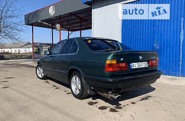 Седан BMW 5 Series 1992 в Попільні