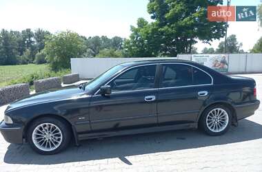 Седан BMW 5 Series 2000 в 
