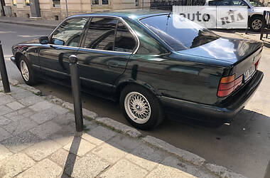 Седан BMW 5 Series 1994 в Львове