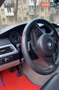 Седан BMW 5 Series 2009 в 