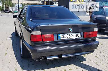 Седан BMW 5 Series 1994 в Чернівцях