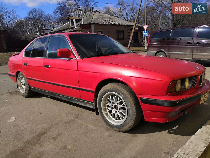 Седан BMW 5 Series 1989 в Прилуках