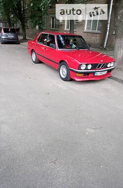 Седан BMW 5 Series 1987 в Києві
