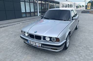 Седан BMW 5 Series 1990 в Вінниці