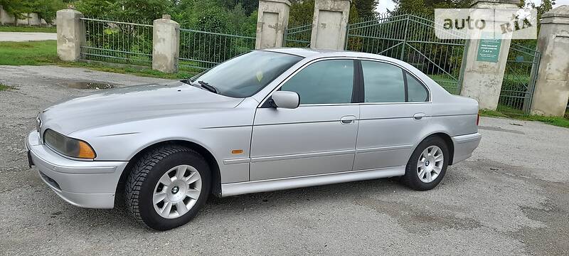 Седан BMW 5 Series 2000 в Тернополі