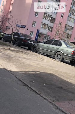 Седан BMW 5 Series 1988 в Києві