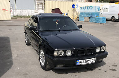 Седан BMW 5 Series 1989 в Житомирі
