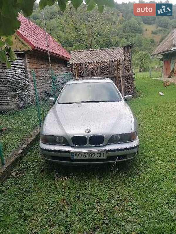 Седан BMW 5 Series 1997 в Ужгороде