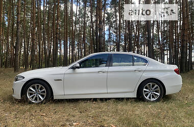 Седан BMW 5 Series 2016 в Прилуках