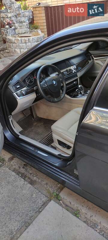 Седан BMW 5 Series 2012 в Золочеве