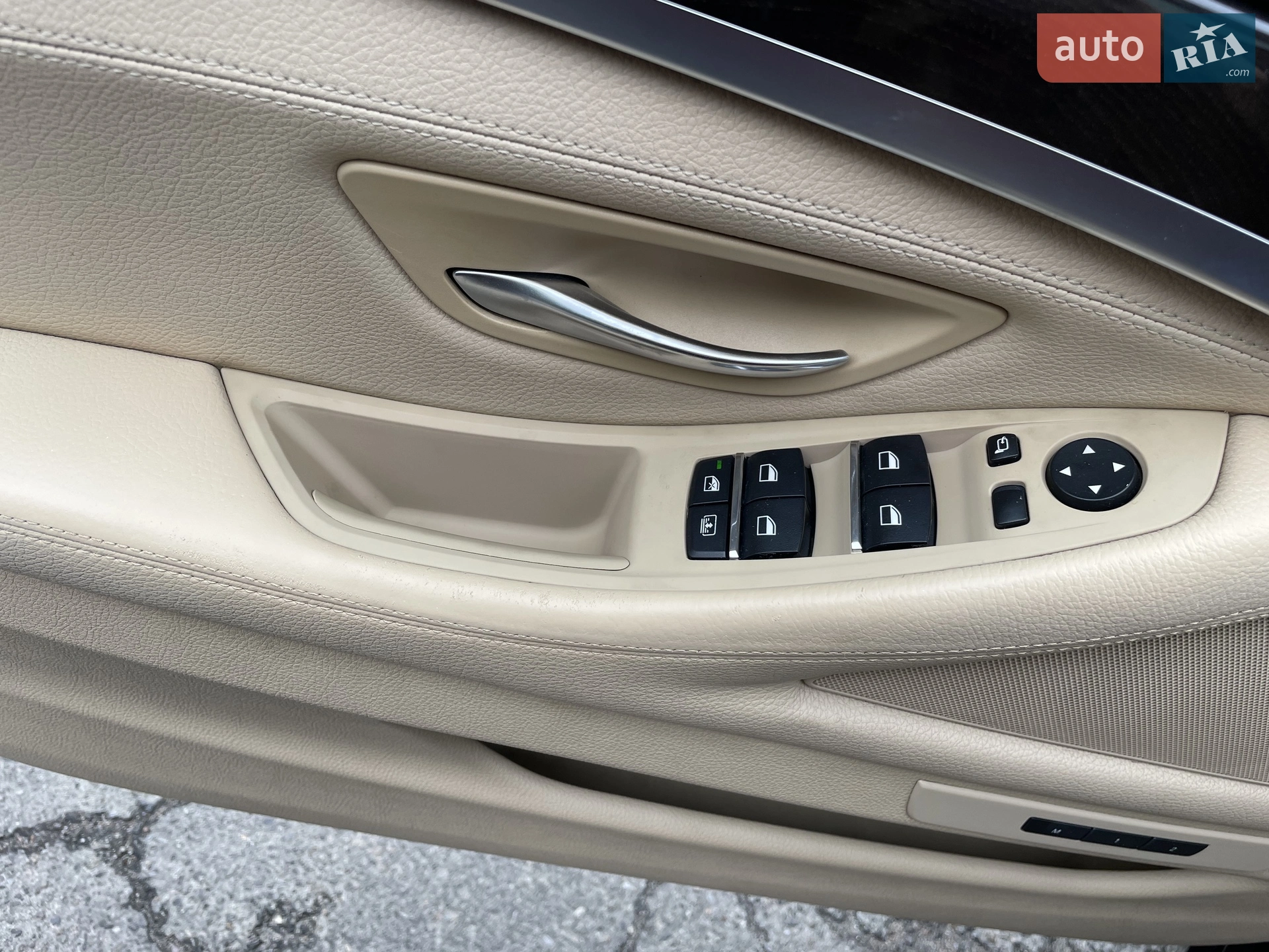 2011 BMW 5er - мініатюра 17