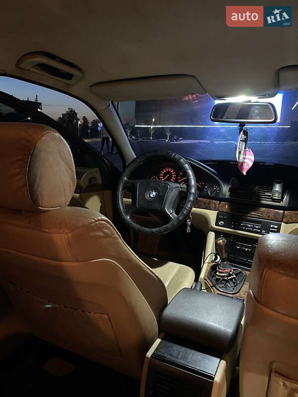 Седан BMW 5 Series 1996 в Рівному