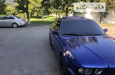 Седан BMW 5 Series 1989 в Виннице