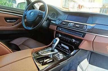 Седан BMW 5 Series 2012 в Вишневому