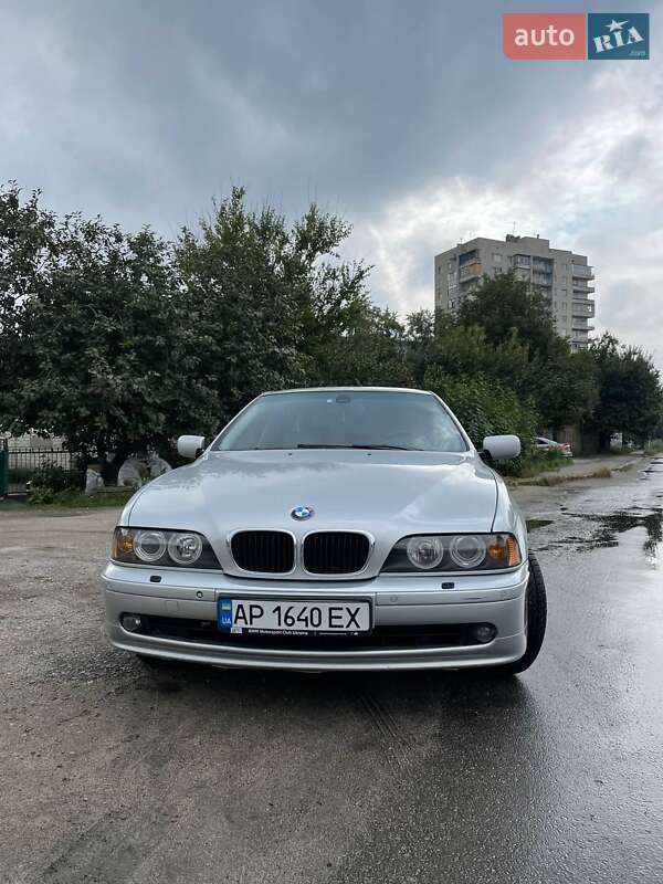 Седан BMW 5 Series 2000 в Запоріжжі