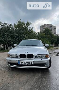 Седан BMW 5 Series 2000 в Запорожье