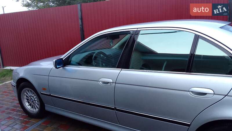Седан BMW 5 Series 1998 в Баранівці