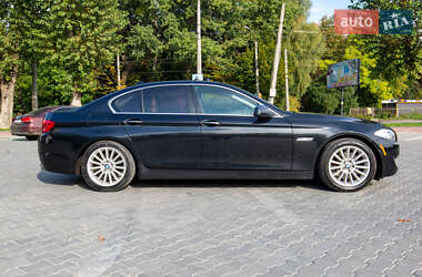 Седан BMW 5 Series 2013 в 