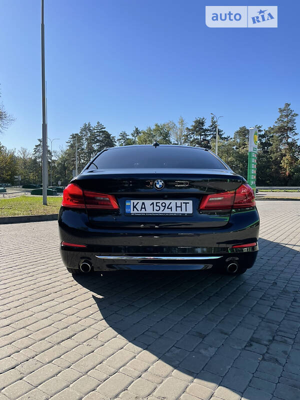Седан BMW 5 Series 2017 в Киеве
