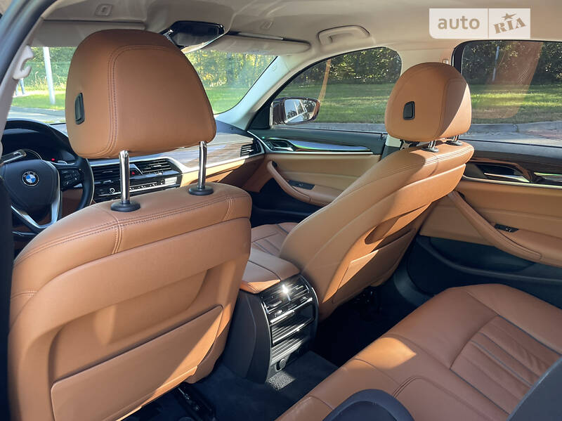 Седан BMW 5 Series 2017 в Киеве