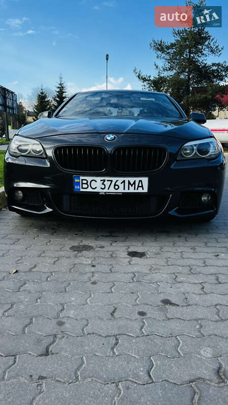 Седан BMW 5 Series 2013 в Львові